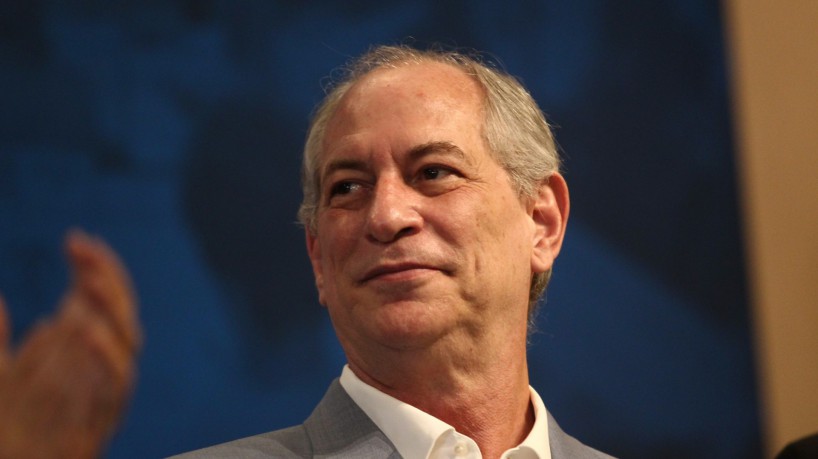 Ciro adia vinda à Bahia para dia 30 e decide participar do Dois de Julho