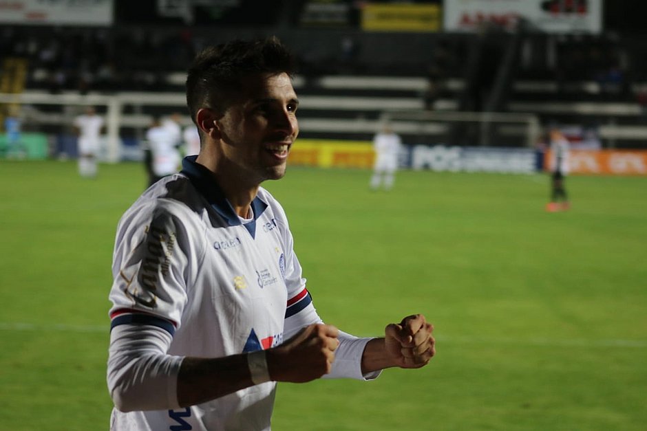Com gol de Lucas Mugni, Bahia bate Operário e volta a vencer fora de casa