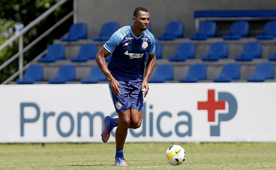 De olho na liderança da Série B, Bahia encara a Chapecoense na Fonte Nova