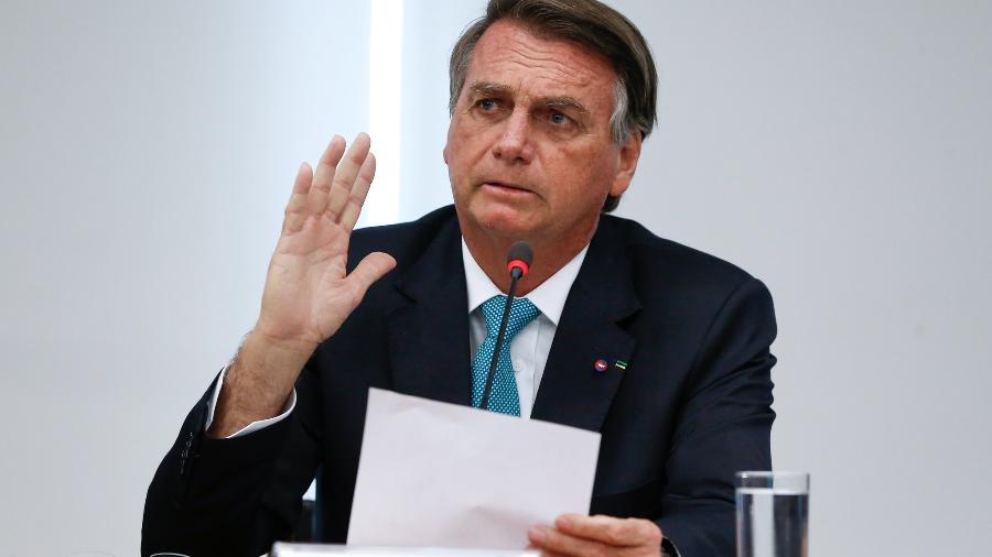 ICMS: Bolsonaro vai ao STF para suspender leis estaduais 