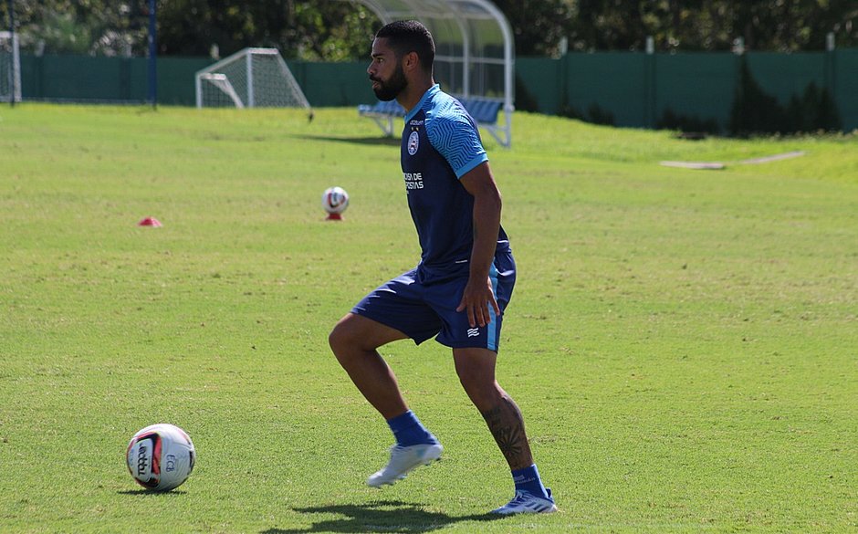 Bahia acerta a renovação do contrato do atacante Raí Nascimento 