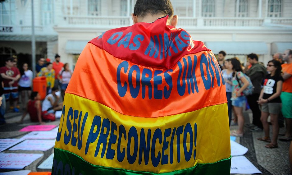 Lei que pune práticas de LGBTfobia na Bahia já está valendo