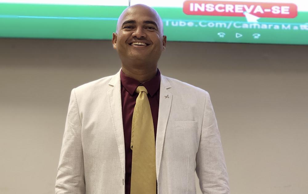Neném de Dadinho é reeleito presidente da Câmara para o biênio 2023- 2024