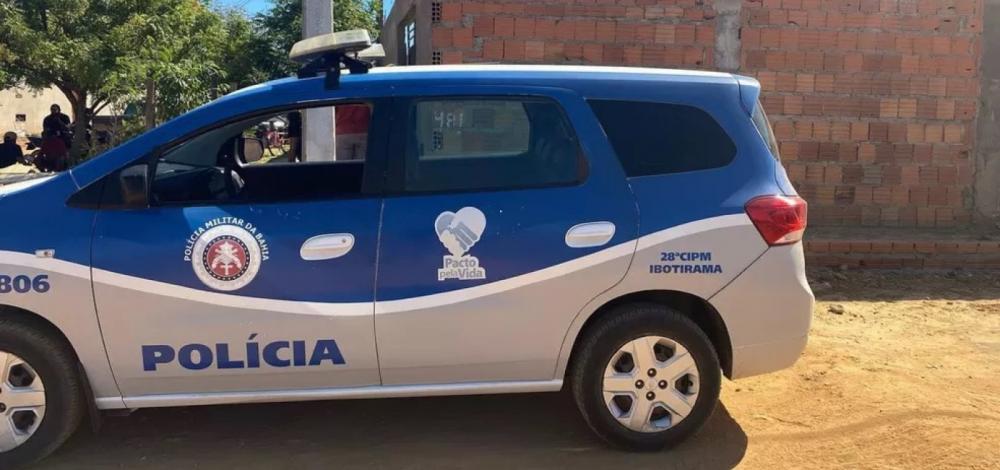 Cantor é morto a tiros dentro de casa no interior da Bahia 