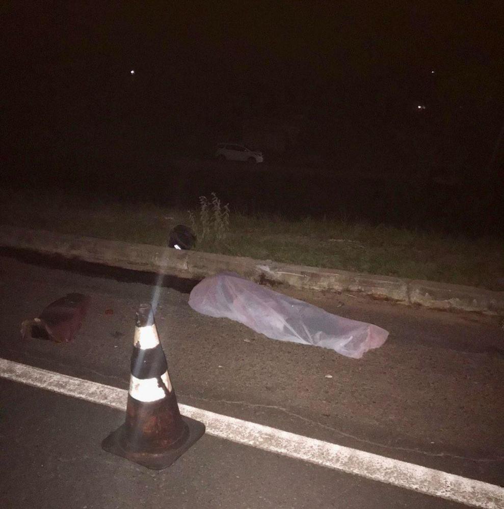 Motociclista de Imbassai morre após atingir cavalo na Linha Verde