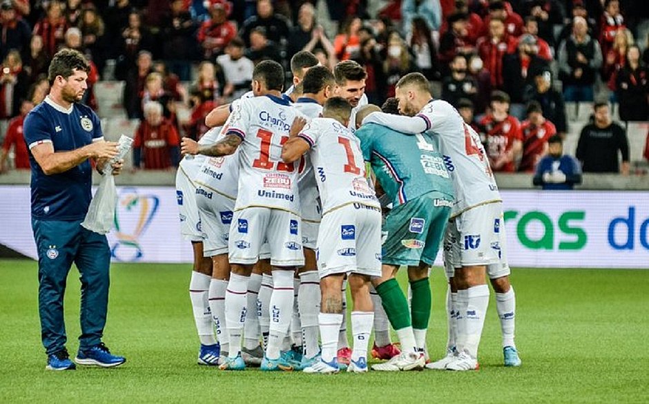 Bahia denuncia ato de racismo em jogo contra o Athletico-PR