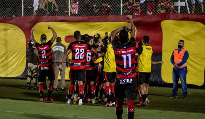 Vitória x Paysandu: Histórico conta com três goleadas do Leão no Barradão