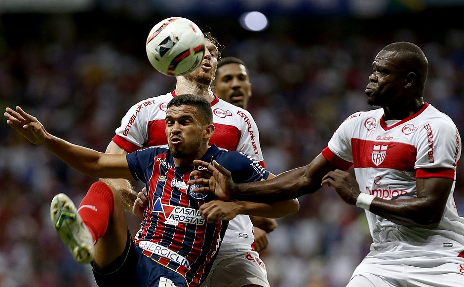 Enderson lamenta chances perdidas pelo Bahia contra o CRB: 'Pagou o preço'