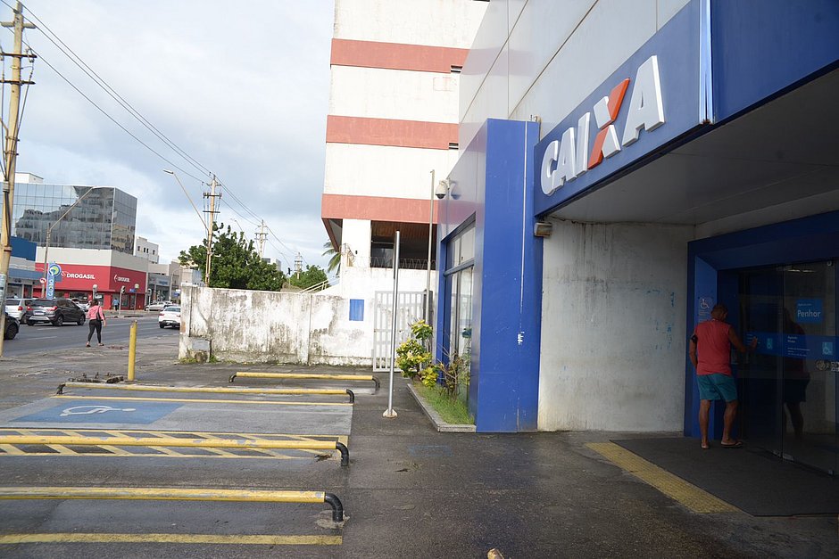 Homem é baleado em saidinha bancária na Pituba