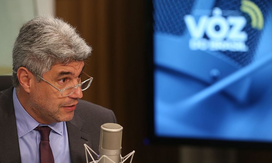 Saúde tem 1,2 milhão de doses para imunização de crianças, diz governo