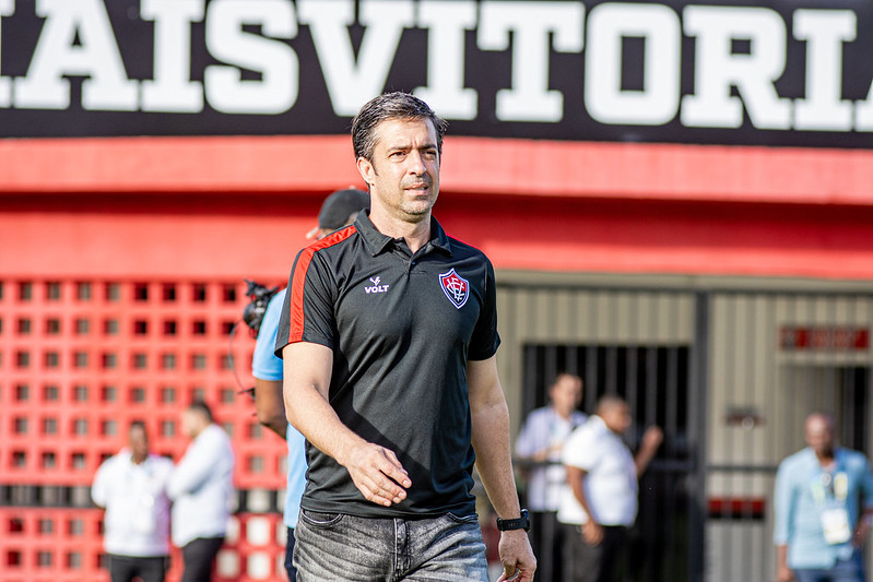 João Burse lamenta chances perdidas e convoca a torcida para jogo contra o ABC
