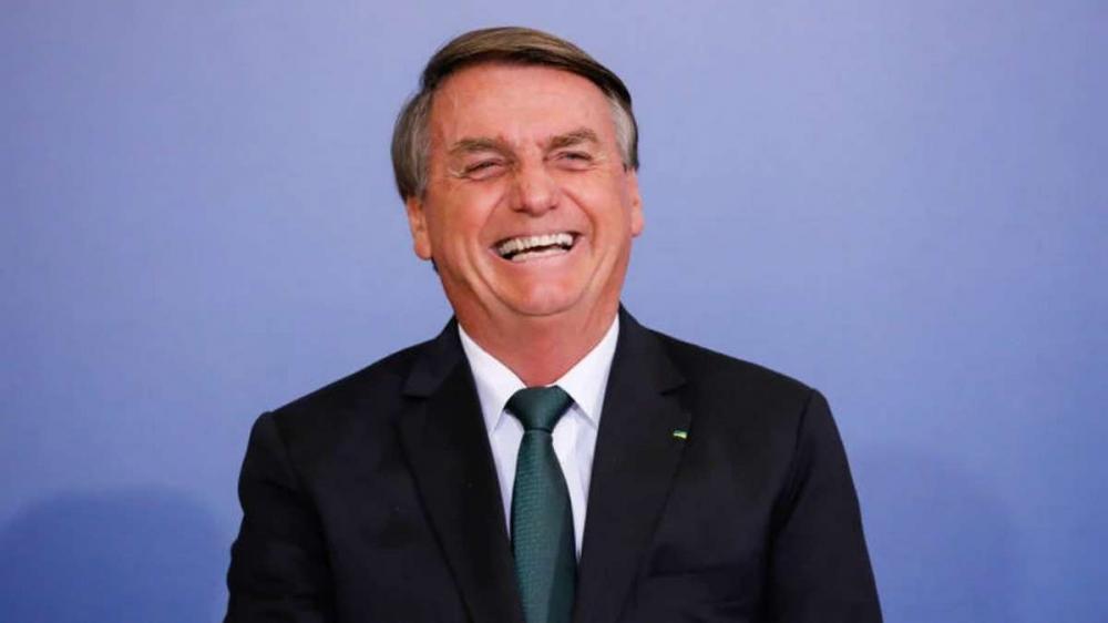 Bolsonaro ironiza manifesto de juristas e publica própria “carta”