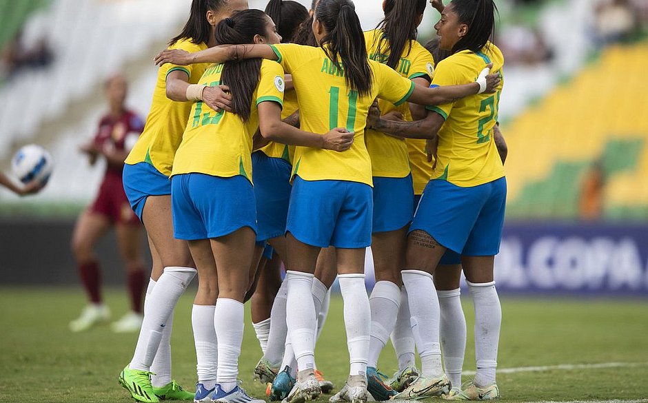 Seleção feminina encara Colômbia em busca do 8º título da Copa América