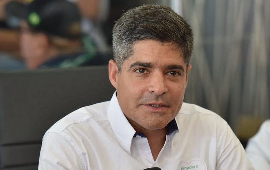 Por 'extensa agenda de campanha', ACM Neto não participará de debate na Band