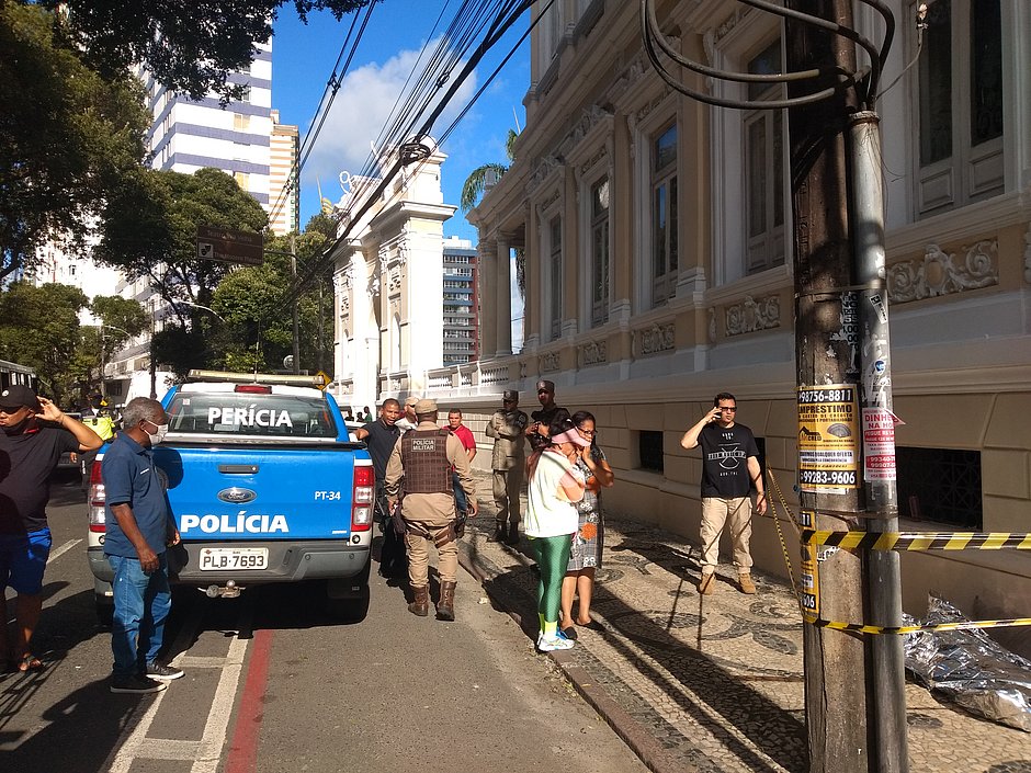 Adolescente é morta em tentativa de assalto no Campo Grande
