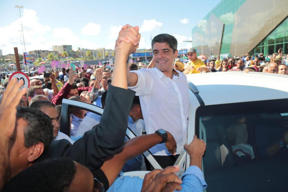 ACM Neto lidera com 60,94% e venceria eleições no primeiro turno, diz pesquisa