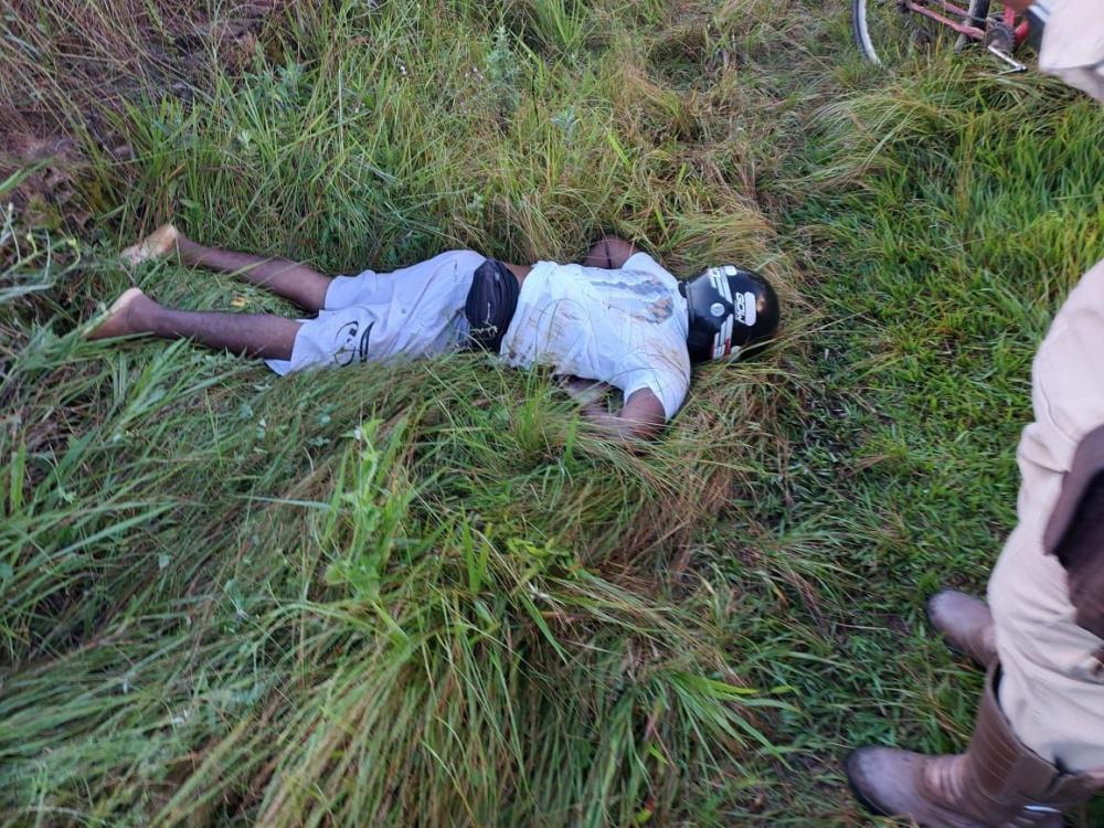 Motociclista é encontrado morto às margens da estrada de Amado Bahia