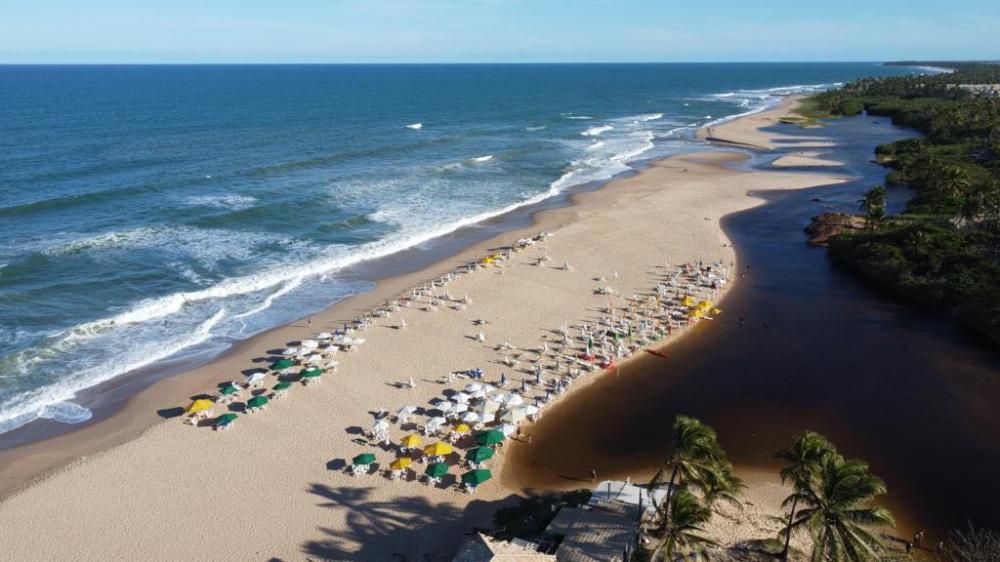 Pesquisa revela que 1 a cada 10 brasileiros nunca foi à praia; entenda 