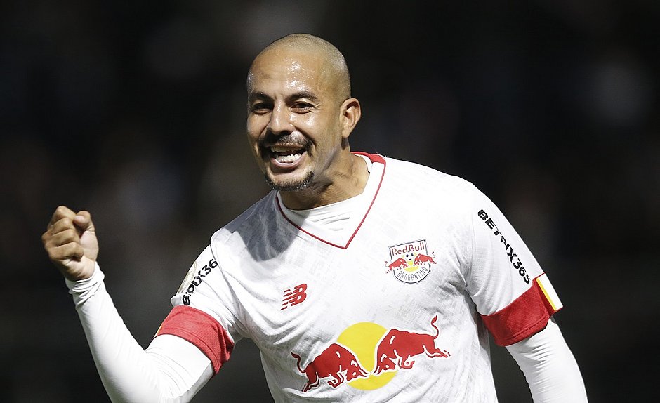 Bahia acerta contratação de atacante do Red Bull Bragantino
