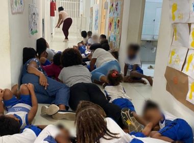 Crianças e funcionárias se jogam no chão da creche durante tiroteio em Salvador