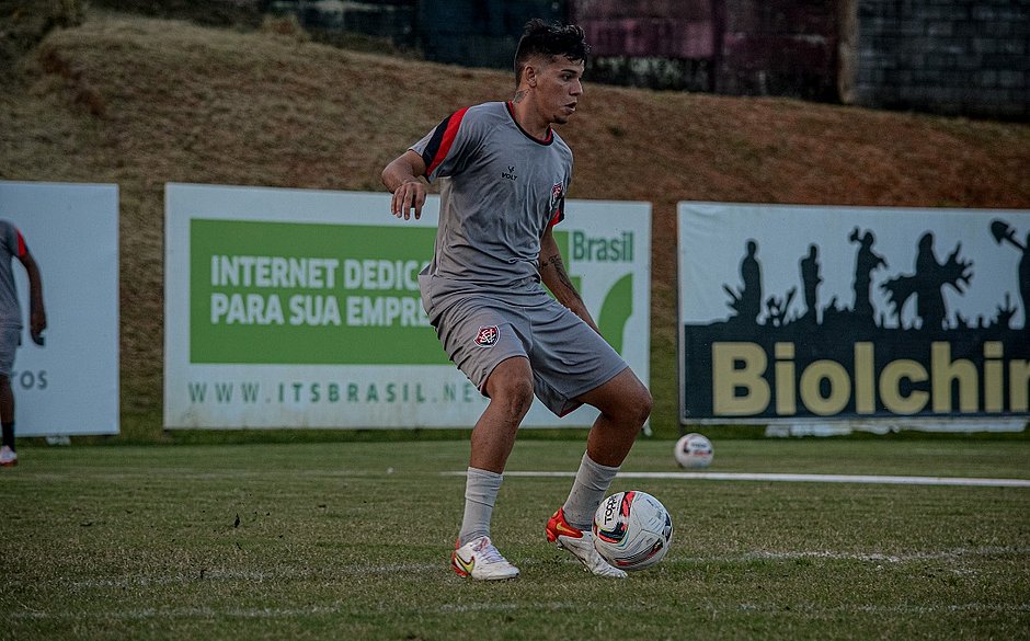 Apenas quatro jogadores do Vitória seguem titulares desde a estreia na Série C