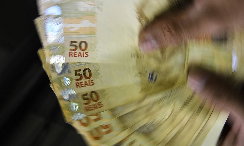 Última parcela de agosto do Auxílio Brasil é paga nesta segunda