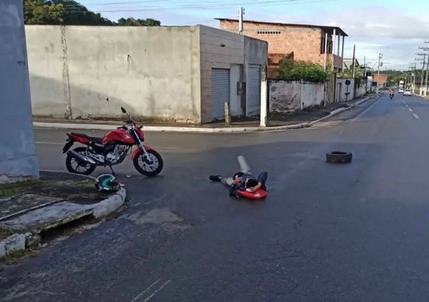 Motociclista fica ferido após colisão com carro de passeio próximo ao Cajadão