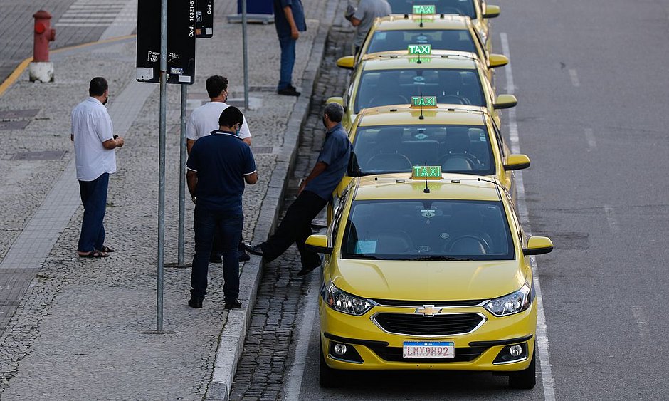 Repescagem do Auxílio Taxista será paga nesta terça-feira