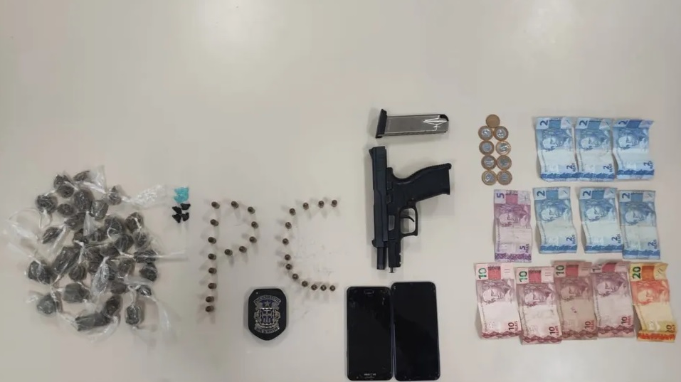 Dois homens suspeitos de homicídio em Dias d'Ávila são presos em operação policial