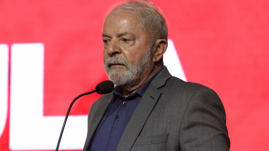 Campanha de Lula vai investir em conteúdo cristão para atrair evangélicos