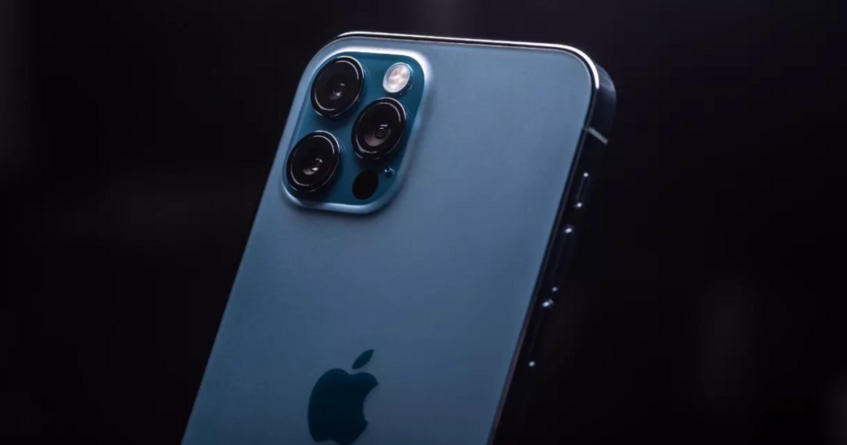 Governo multa Apple em R$ 12 milhões após venda de iPhone sem carregador