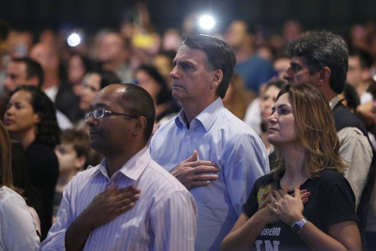 Vantagem de Bolsonaro cresce entre evangélicos, diz Datafolha