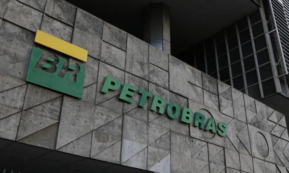 Petrobras reduz em 4,7% o preço do gás de cozinha a partir desta terça-feira