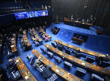 Senado suspende sessão, e MP que aumenta conta de luz deve caducar