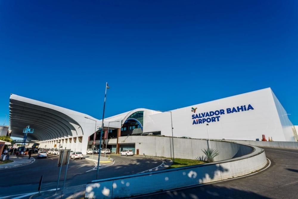 Homem é achado morto dentro de carro estacionado no Aeroporto de Salvador