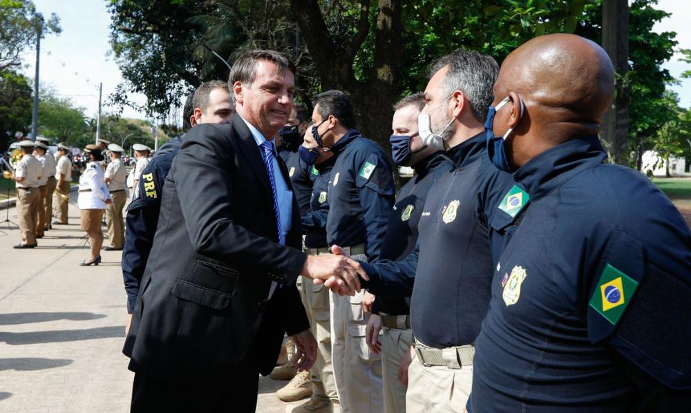Bolsonaro autoriza nomeação de 625 servidores para PRF em meio à campanha eleitoral