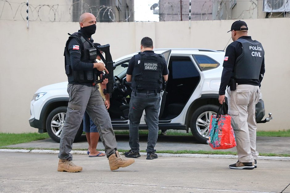 Três agências bancárias são atacadas em Irará