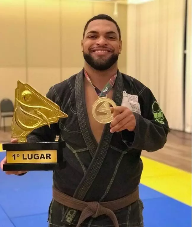 Tricampeão mundial de jiu-jítsu é morto em ataque a restaurante no Litoral Paulista