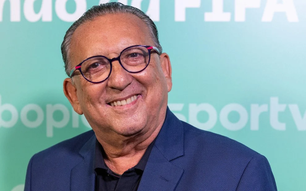 Globo volta atrás e renova contrato com Galvão Bueno
