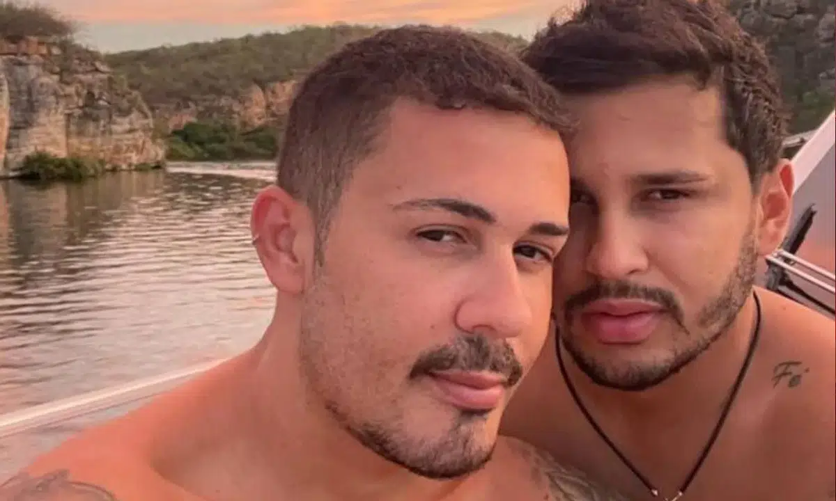 Carlinhos Maia viveu crise no casamento em 2022; Influencer se declarou para ex 24h antes do término