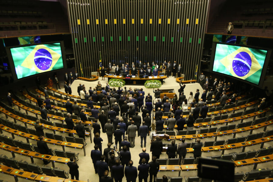 Partidos podem ganhar R$ 23 mi por mudanças de autodeclaração