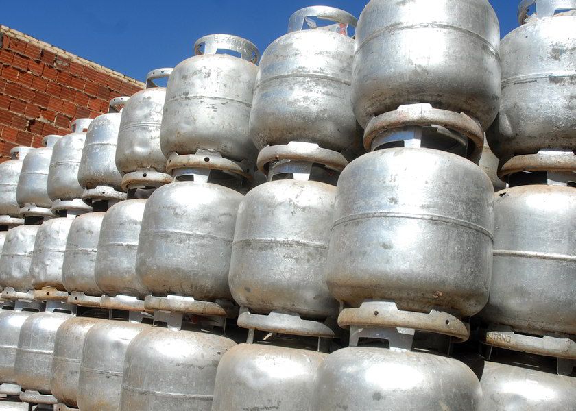 Revendedoras de gás fecham em toda Bahia por falta do produto