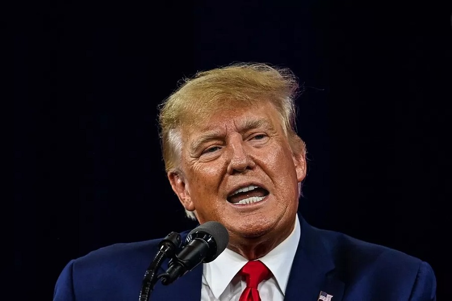 Trump anuncia pré-candidatura à Presidência em 2024