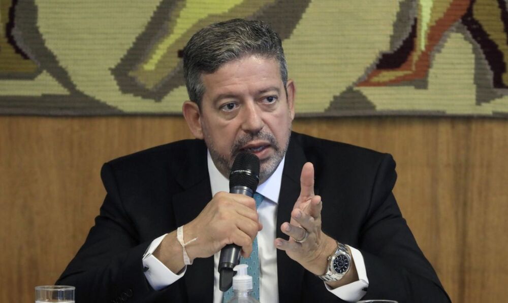 Arthur Lira tem sido colaborativo e pode compor base de Lula
