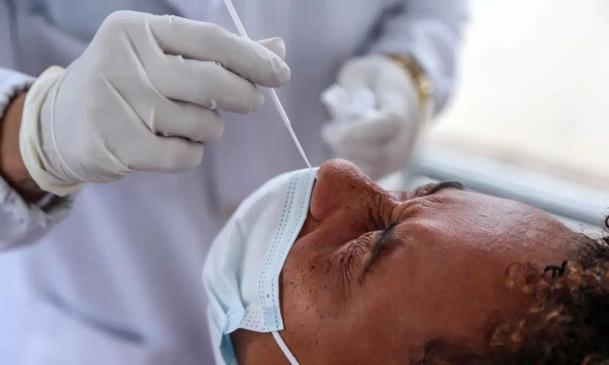 Brasil registra 69 mortes e 22,6 mil casos de Covid-19