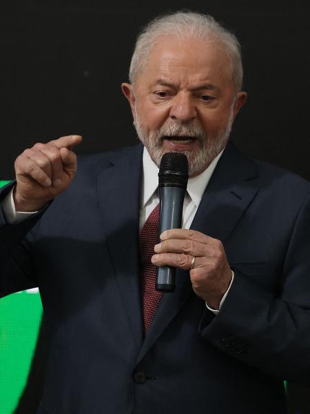 Lula se reúne com líderes do PT para discutir indicado para a Fazenda