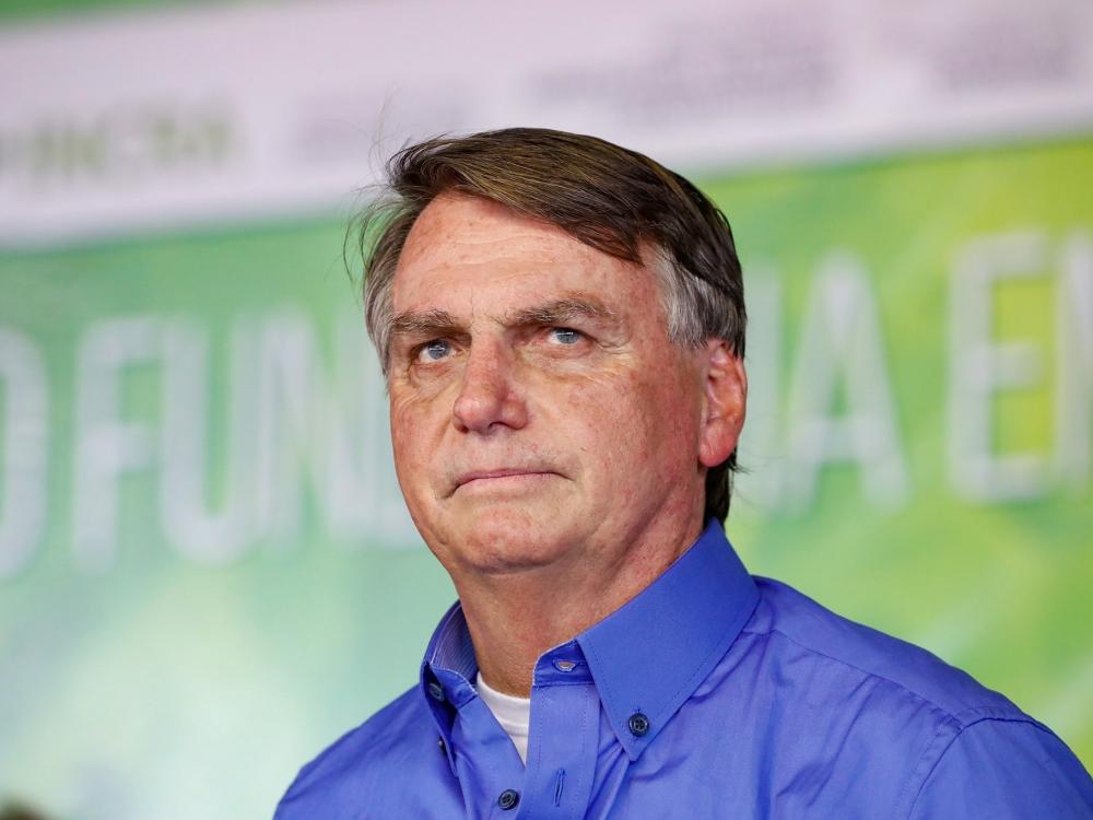 Bolsonaro vai ao Supremo contra Gleisi e Lula por supostas falas contra o presidente 