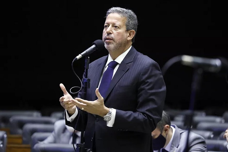 Apoio do PT à reeleição de Lira pode ser fechado nesta semana