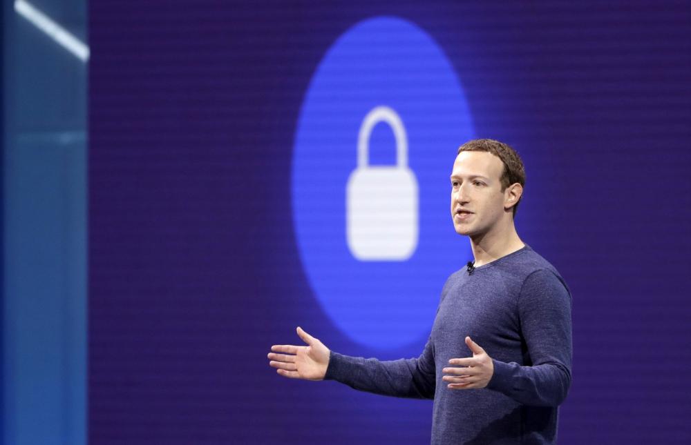 Dona do Facebook é multada em 265 milhões de euros 