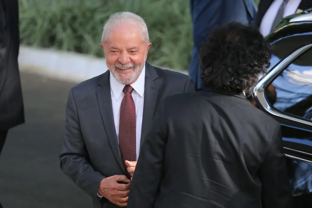 PEC da Gastança é protocolada no Senado Federal 